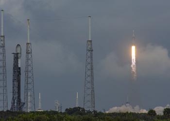 SpaceX в 2024 году планирует совершить 144 запуска ракет в космос – число стартов увеличится на 136% за два года