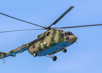 Zwei seltene Hubschrauber des Typs Mi-8MTPR-1 zur elektronischen Kampfführung im russischen Luftraum abgeschossen
