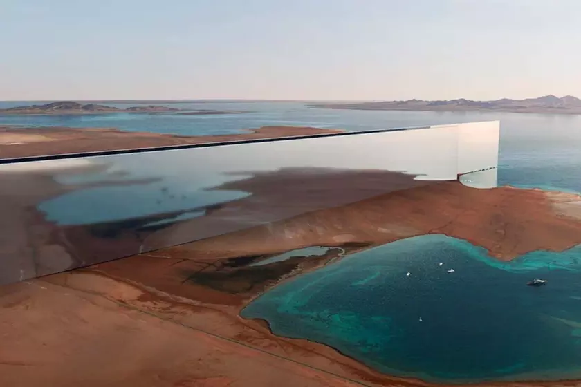 Saudi prince will allocate $1 trillion to build a 170 km long horizontal skyscraper Mirror Line, which will be higher than the Empire State Building