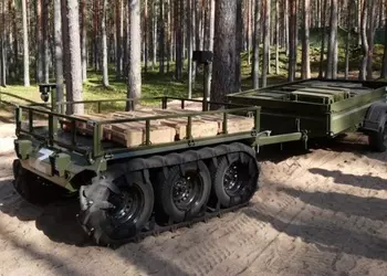 Россия испытывает новый наземный дрон "Вольчанин" на поле боя в Украине