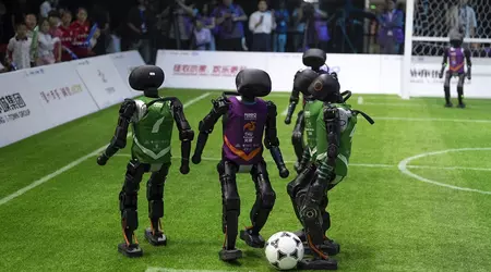 Not Ronaldo, but not bad: China hosts first football match between humanoid robots