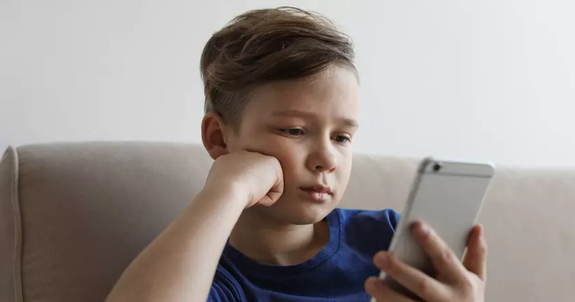 Малыш и гаджеты: как дети пользуются социальными сетями