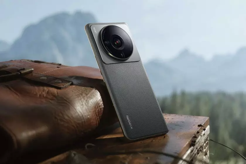 Xiaomi 12S Ultra – Snapdragon 8+ Gen1, дисплей E5 QHD+, оптика Leica и кастомные чипы Surge по цене от $900