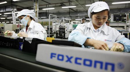 Las ventas navideñas de smartphones de Apple están amenazadas: China restringe el trabajo de las fábricas por el coronavirus y Foxconn reducirá el suministro de iPhones de la mayor fábrica en un 30%.