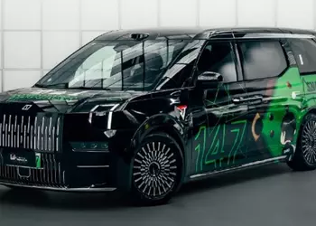 Zeekr has created a unique minivan for China's first snooker world champion