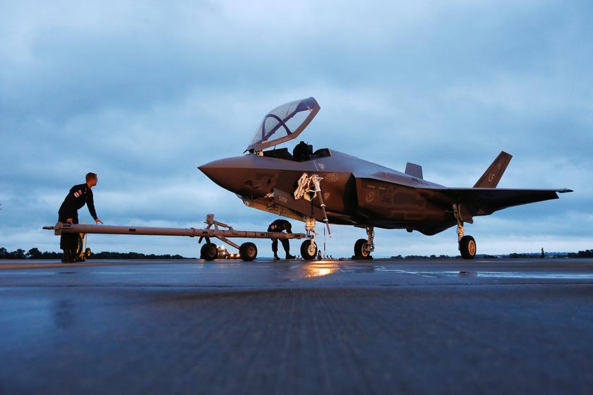 The US Air Force will discuss with partners the process of upgrading the F135 engines and switch to a new concept of logistics support for the fifth generation F-35 fighter