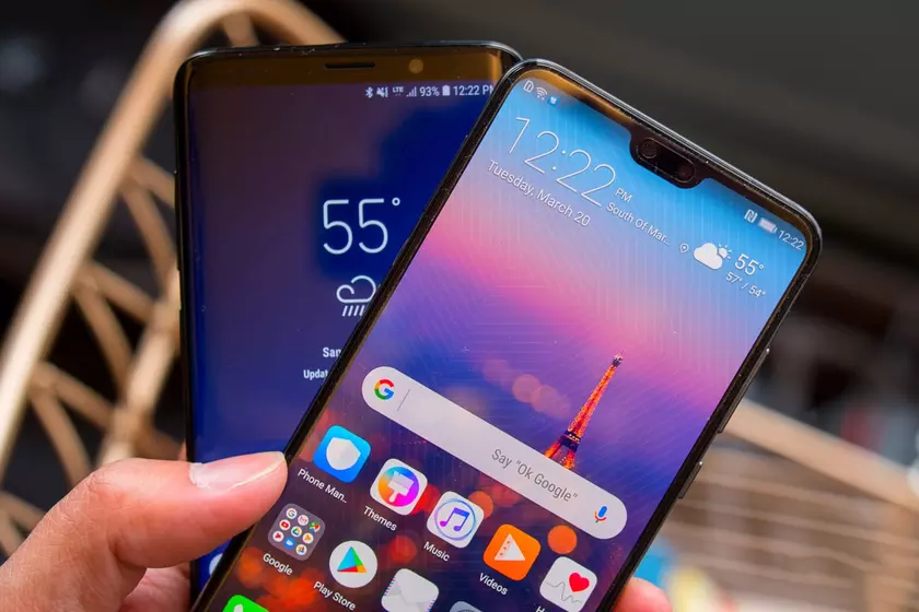 Samsung потроллила Huawei из-за отсутствия сервисов Google на флагманах Mate 30