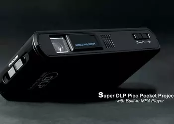 Портативный медиаплеер со встроенным пикопроектором