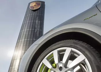 Porsche K1: флагманський кросовер повертається до ...