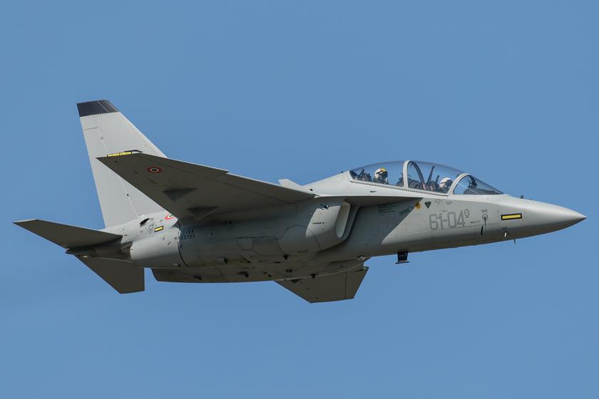 Польша получила последнюю партию боевых самолётов Aermacchi M-346