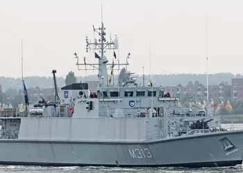 Эстония может разрешить топить суда, которые угрожают подводным кабелям