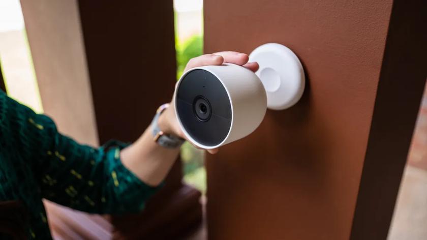 Google работает над исправлением размытых прямых трансляций Nest Cam и Doorbell в приложении Home