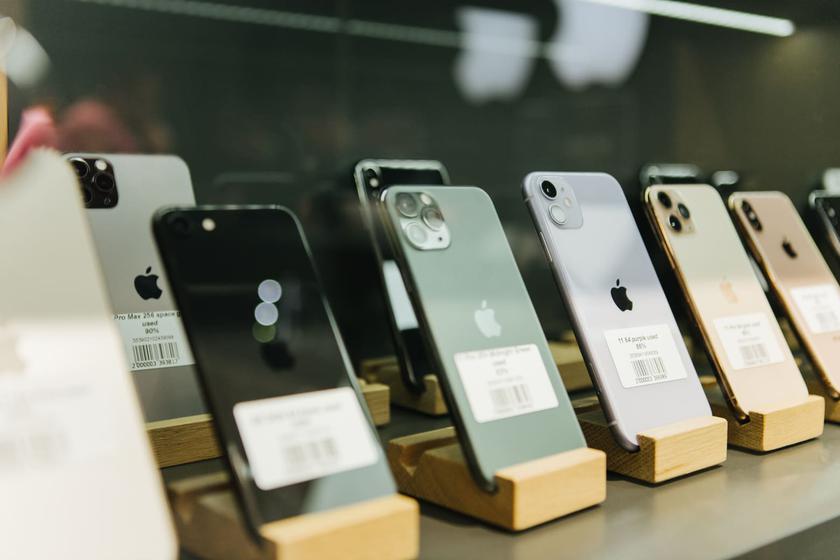 Китаец провел Apple, несколько лет меняя поддельные iPhone на оригинальные. Он заработал $1 млн и более 2 лет тюрьмы