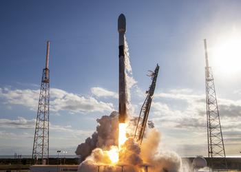 Storico lancio del razzo Falcon 9