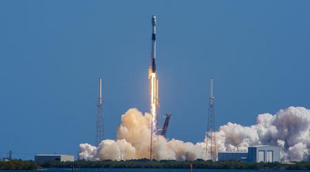SpaceX effectue un lancement anniversaire en 2023 - Falcon 9 envoie 56 satellites Starlink en orbite