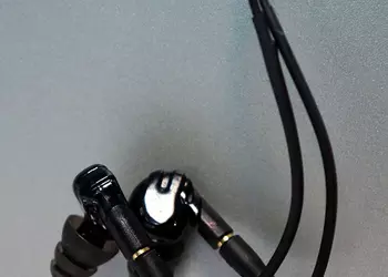 Обзор внутриканальных динамических наушников Moxpad X3