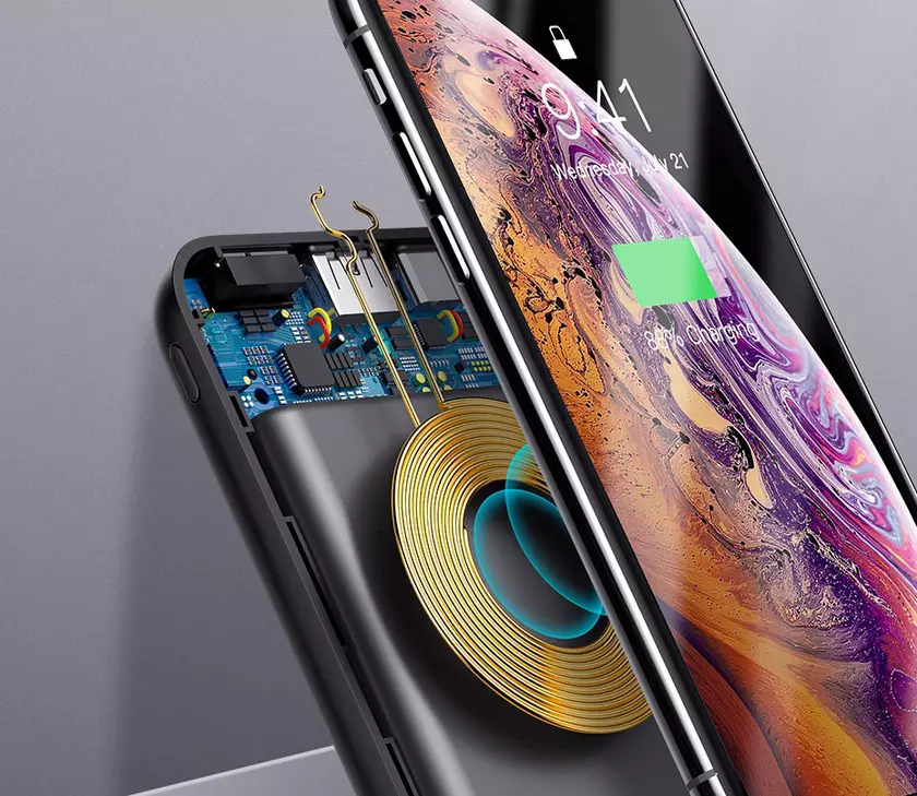 Baseus F10: внешний аккумулятор с беспроводной зарядкой за $26