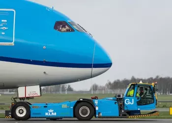 KLM ввела в експлуатацію перші електричні ...