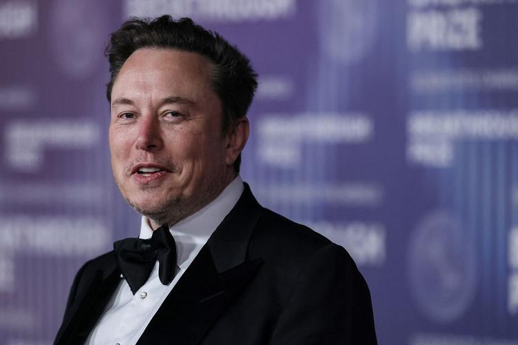 Elon Musk blev 37,3 milliarder dollars ...