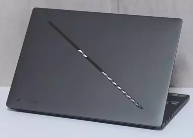 Обзор ASUS ROG Zephyrus G16 (2026): абсолютная мощность в портативном формате
