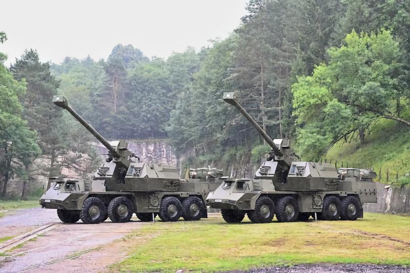 Словакия передала Вооружённым Силам Украины первые две самоходные артиллерийские установки Zuzana 2 по контракту на 90 млн. евро