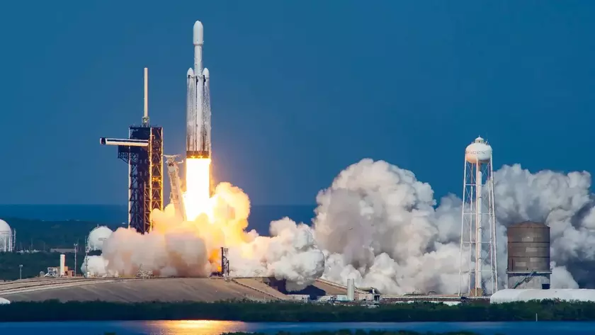 Falcon Heavy от SpaceX: покорение космоса с миссией NASA Europa Clipper