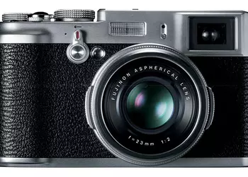 Fujifilm FinePix X100 появится в Украине летом