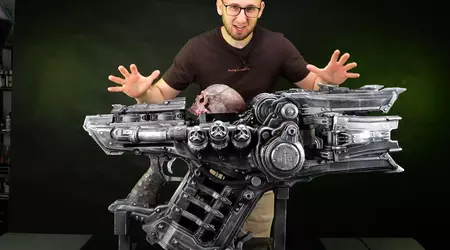 Vous n'avez encore rien vu : un blogueur a créé un PC brutal en forme d'arme Skullcrusher de Doom: The Dark Ages