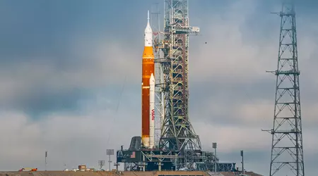 Il tanto sofferto razzo lunare Space Launch System è stato testato ed è pronto per la missione Artemis 1