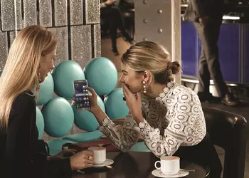 Samsung Galaxy S7 edge или Samsung Galaxy S7?