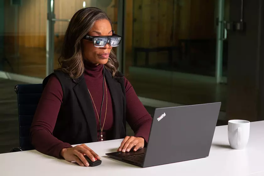Lenovo ThinkReality A3: «умные» очки дополненной реальности для бизнеса с 5 дисплеями и камерами