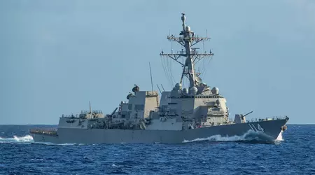 The US Navy has sent the Arleigh Burke-class destroyer USS Ralph Johnson to the South China Sea, which can carry Tomahawk cruise missiles