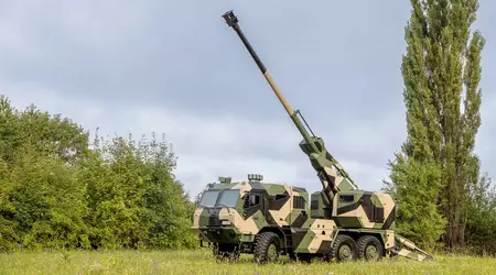 Slovakia has unveiled a self-propelled 155 mm BIA howitzer on a Tatra chassis with a range of up to 600 kilometres and a firing range of more than 50 kilometres