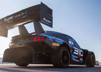 Ford готовит 1421-сильный Mustang Mach-E для подъема на Пайкс-Пик