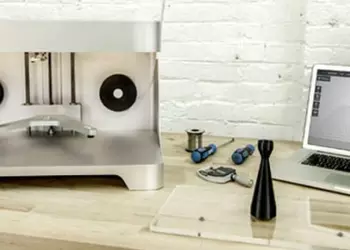 Mark One 3D:  первый 3D-принтер, использующий для печати углеволокно