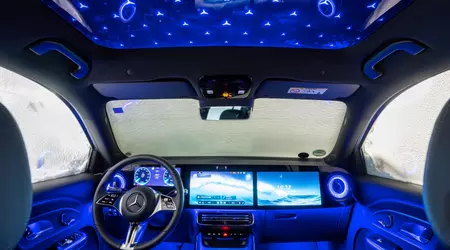 The new Mercedes GLB cabin sparkles like a Christmas tree