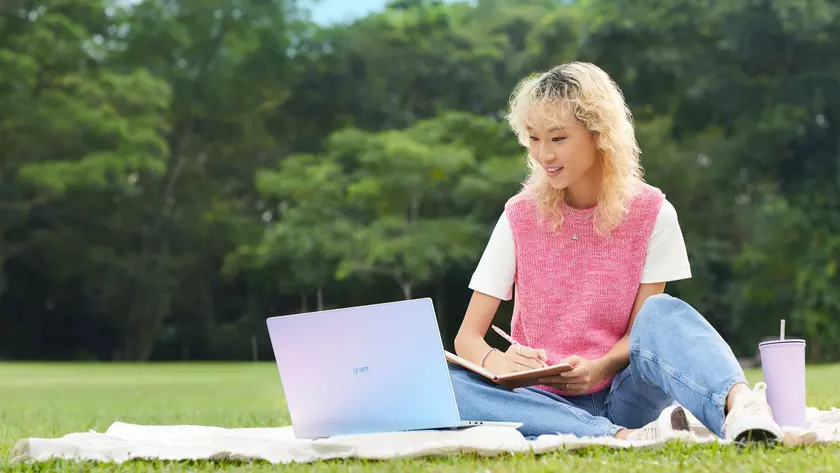 LG выпустила ноутбуки-хамелеоны gram Style стоимостью от $1499 – некоторые версии доступны со скидкой $200-300