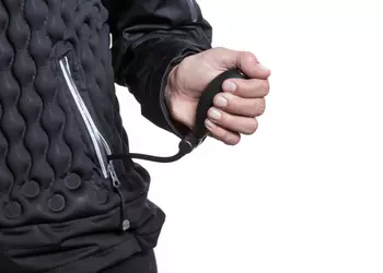 Надувные куртки NuDown с газом в качестве теплоизолятора