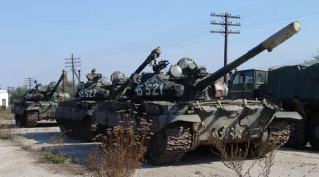 La Roumanie ne possède que 377 chars T-55 et TR-85 et espère que l'OTAN l'aidera dans sa guerre contre la Russie.