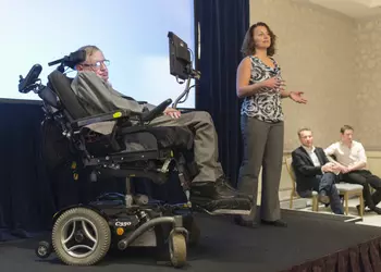 Intel усовершенствовала систему общения для Стивена Хокинга