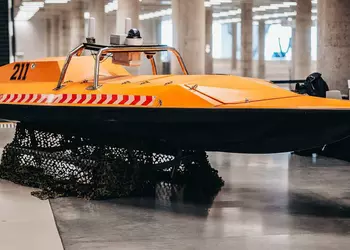 В россии создают морской дрононосец, который будет нести FPV-дроны