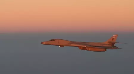 Les États-Unis ont envoyé des bombardiers stratégiques B-1B Lancer au Moyen-Orient, ainsi que le sous-marin nucléaire de classe Ohio.