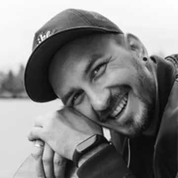 Олександр21