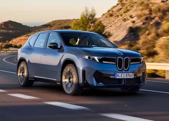919 километров на одном заряде: Китай сертифицировал новый BMW iX3