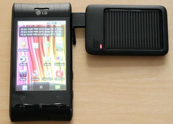 LG PSC-110: портативное зарядное устройство на солнечных батареях