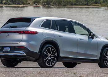 Mercedes-Benz suspend les livraisons des modèles ...