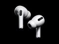 Apple AirPods Pro появились в Украине с акционным ценником в 8000 грн