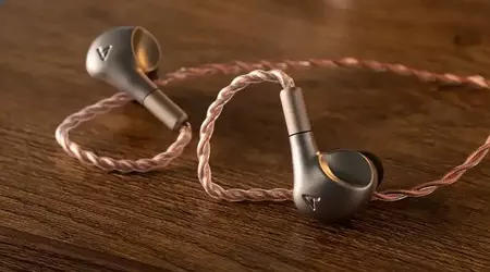 Astell & Kern has launched the Luna premium headphones that will deliver the highest quality sound and cost $2700