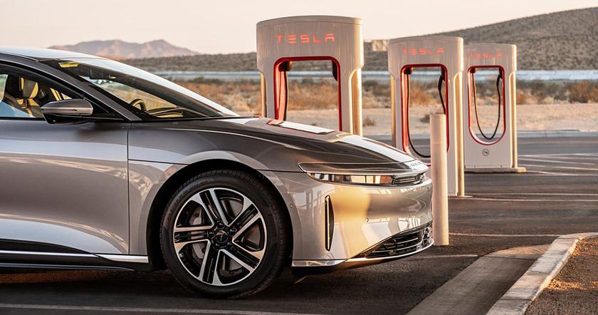Lucid Air Tesla Supercharger