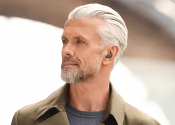 Jabra представила Enhance Plus — наполовину TWS-наушники, наполовину слуховой аппарат